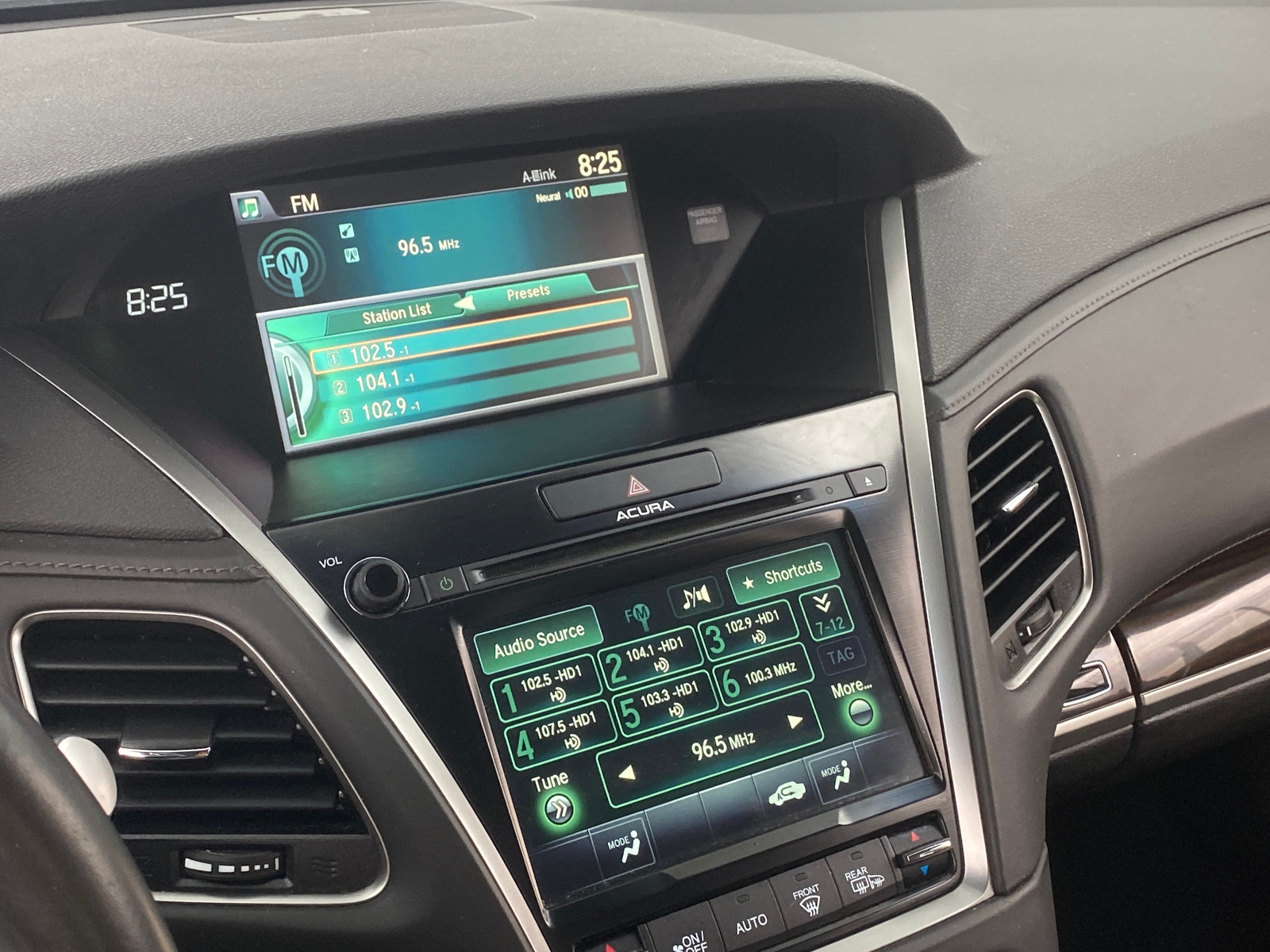 Thumbnail: 2017 Acura RLX - 3