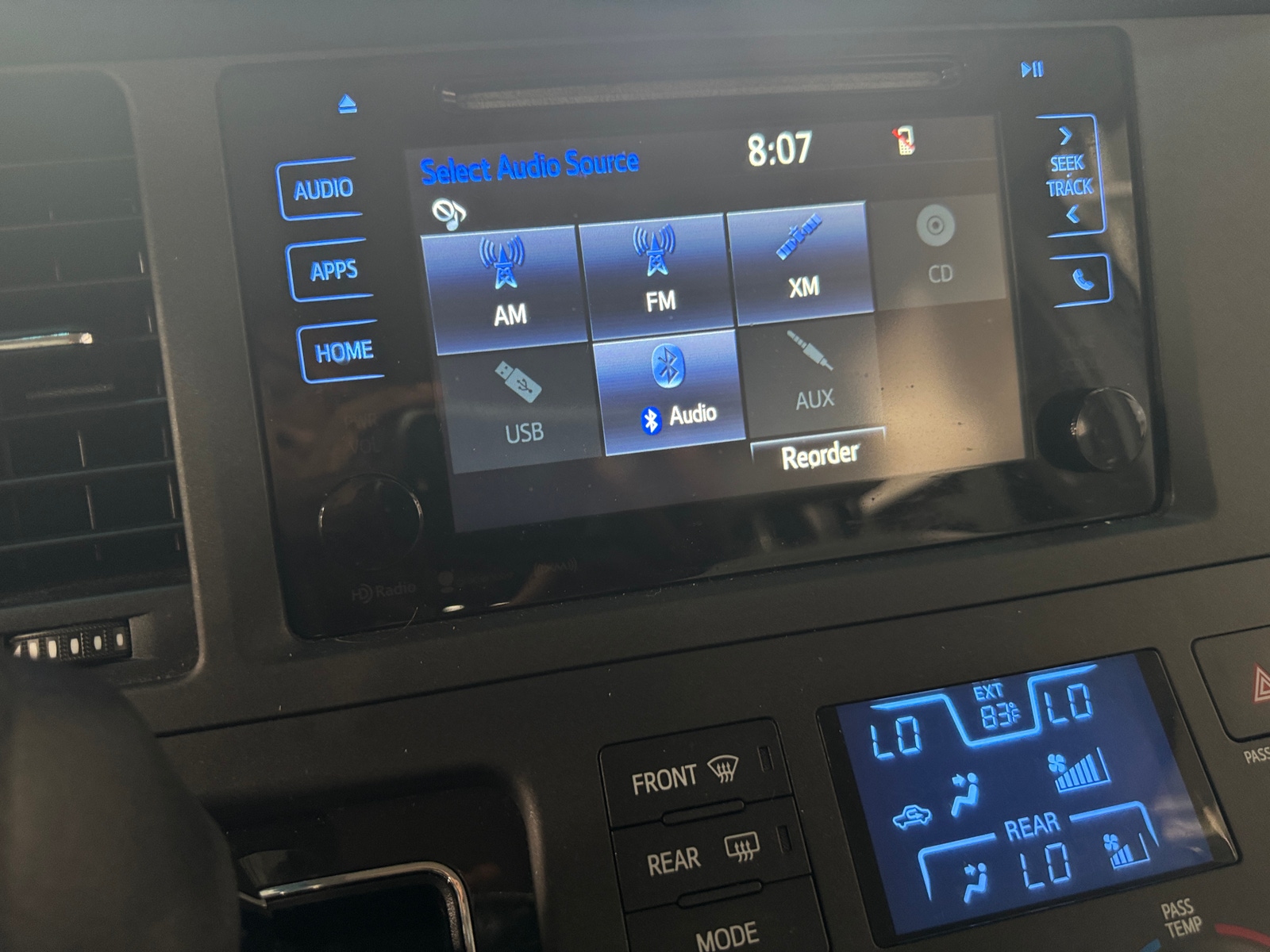 Thumbnail: 2017 Toyota Sienna - 4