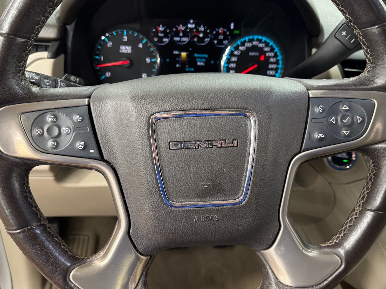Thumbnail: 2020 GMC Yukon - 4