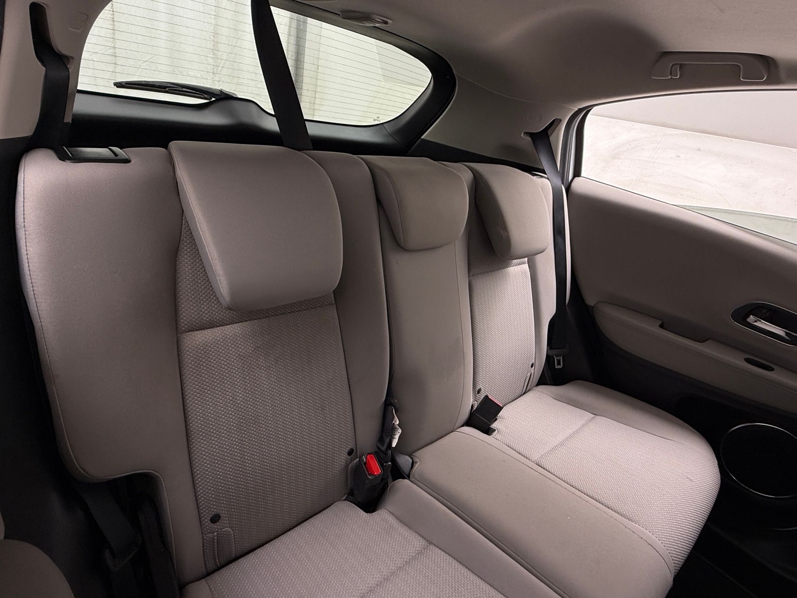 Thumbnail: 2016 Honda HR-V - 6