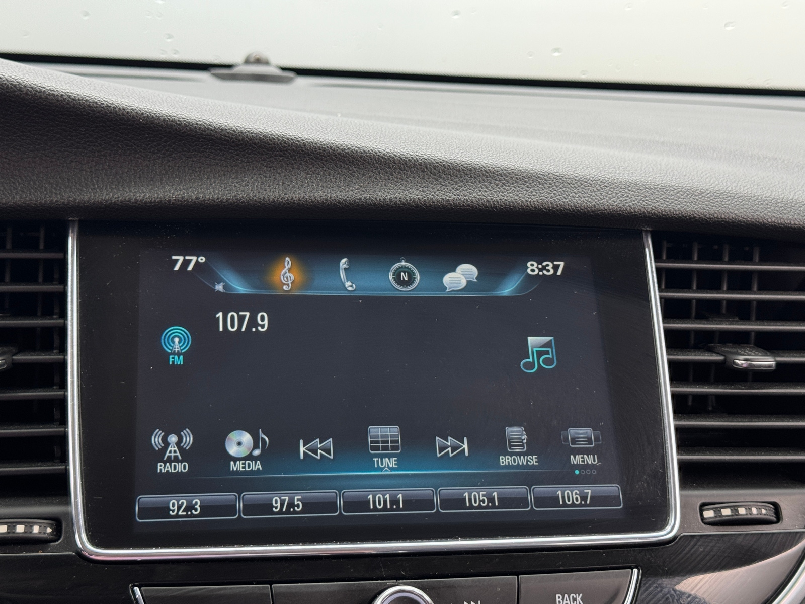 Thumbnail: 2019 Buick Encore - 3
