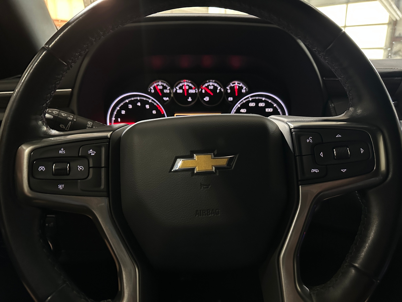Thumbnail: 2021 Chevrolet Tahoe - 4