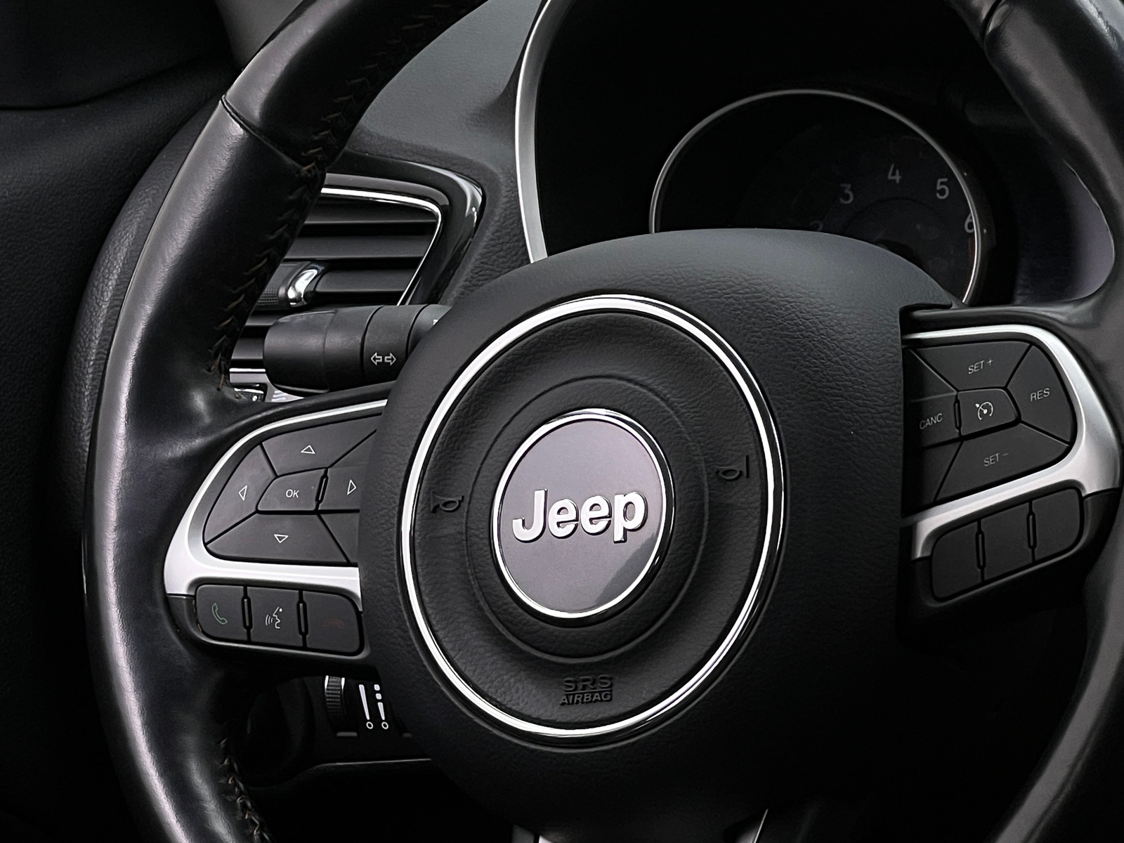 Thumbnail: 2020 Jeep Compass - 4