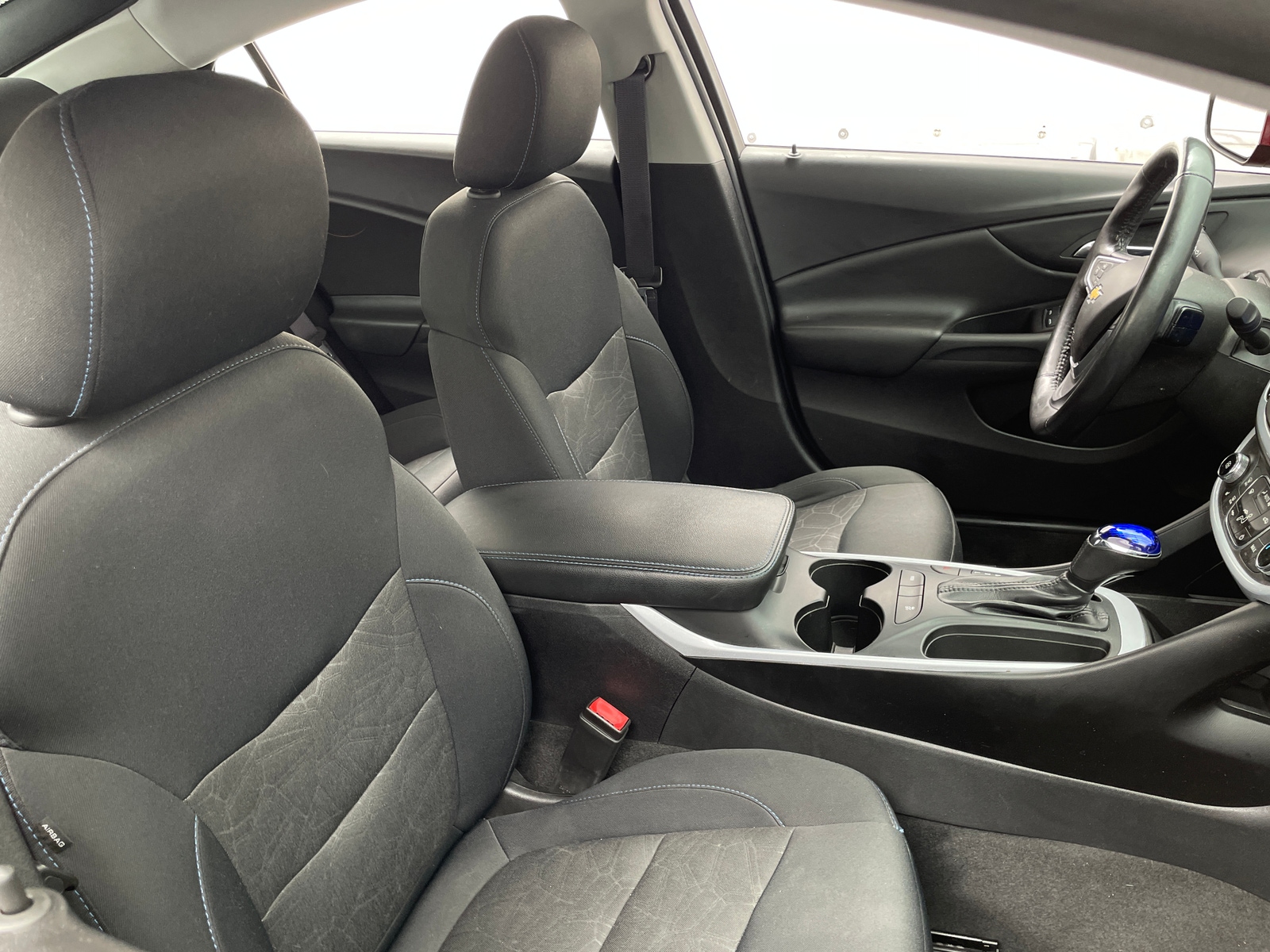 Thumbnail: 2017 Chevrolet Volt - 2