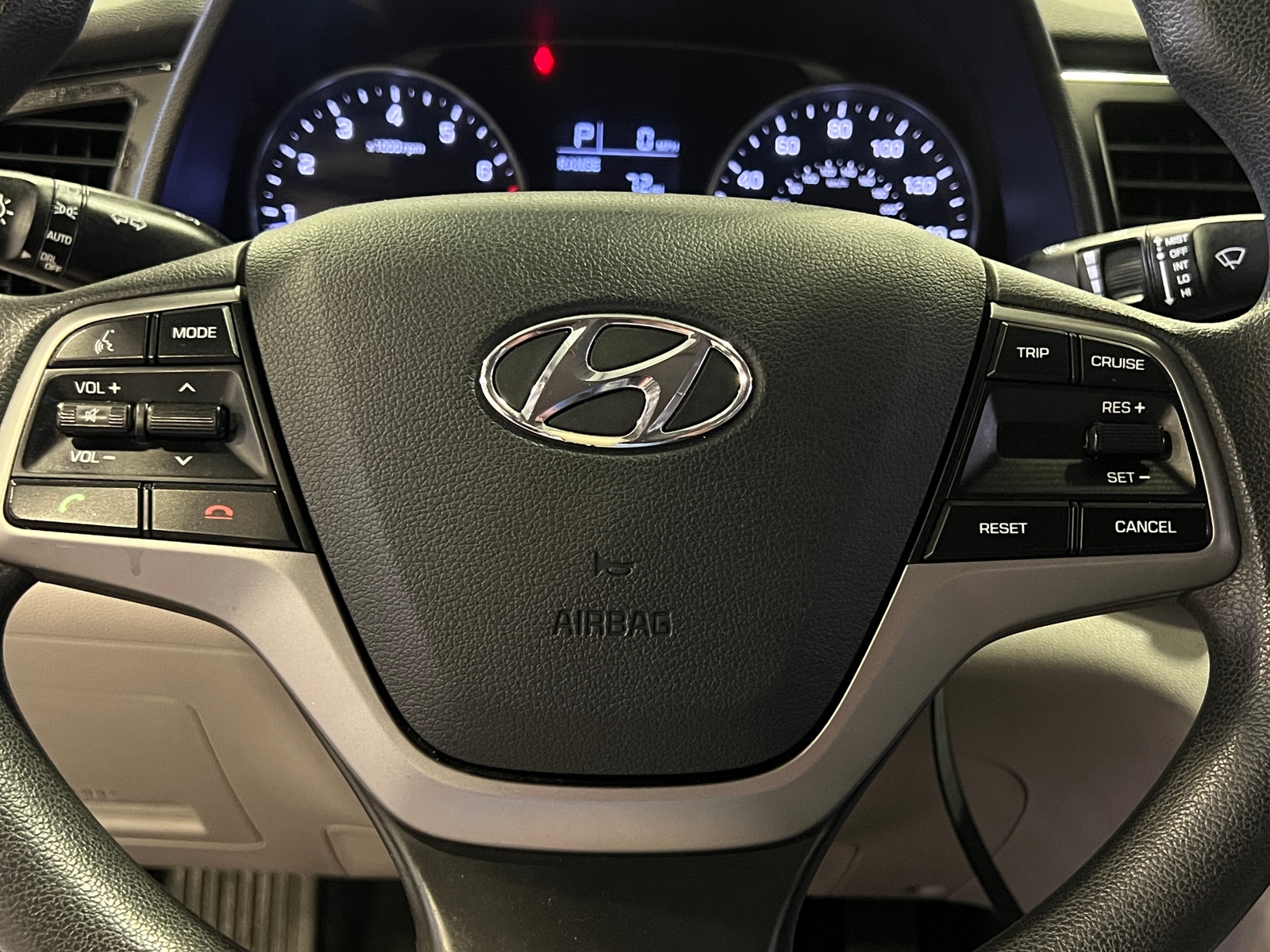 Thumbnail: 2017 Hyundai Elantra - 5