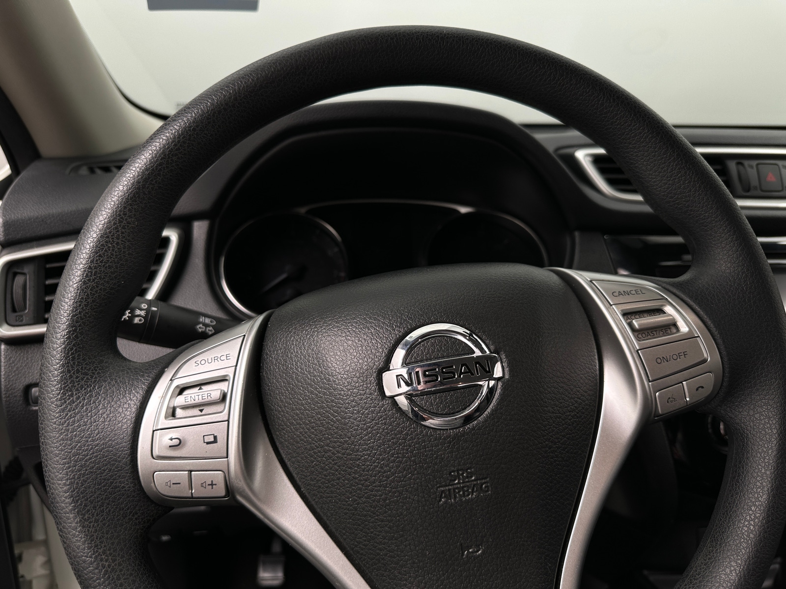 Thumbnail: 2015 Nissan Rogue - 5