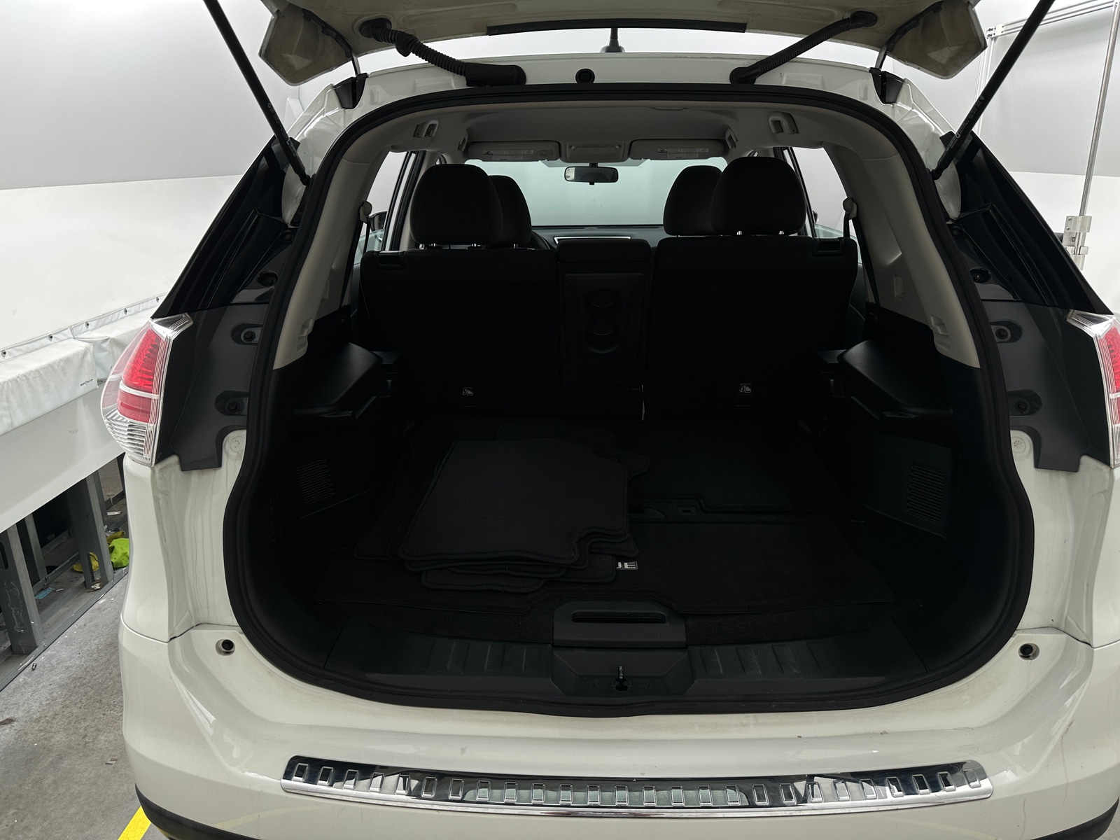 Thumbnail: 2015 Nissan Rogue - 7