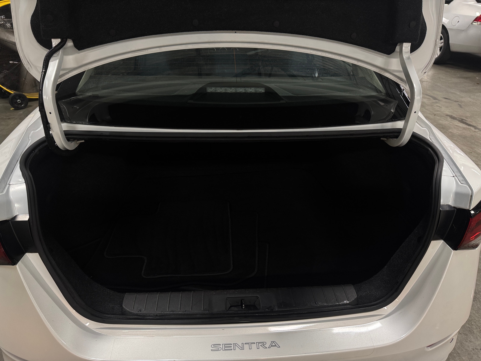 Thumbnail: 2021 Nissan Sentra - 7