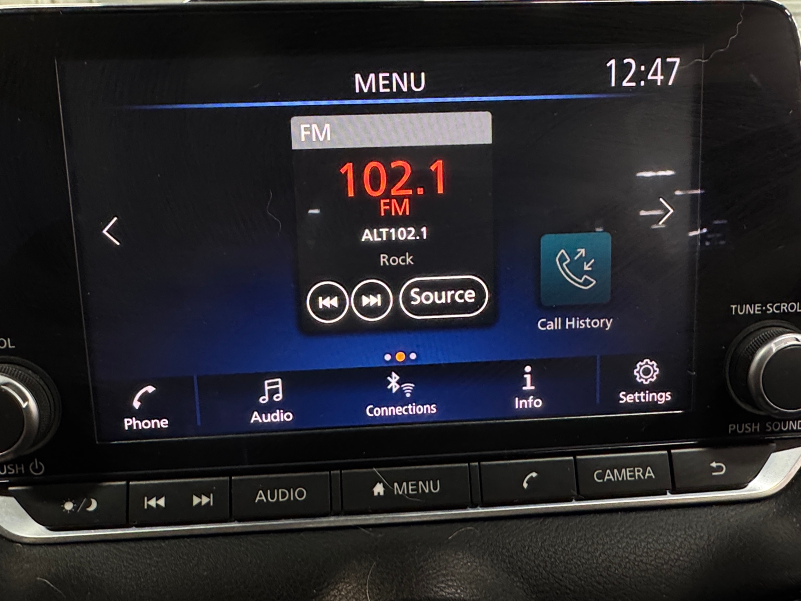 Thumbnail: 2021 Nissan Sentra - 4