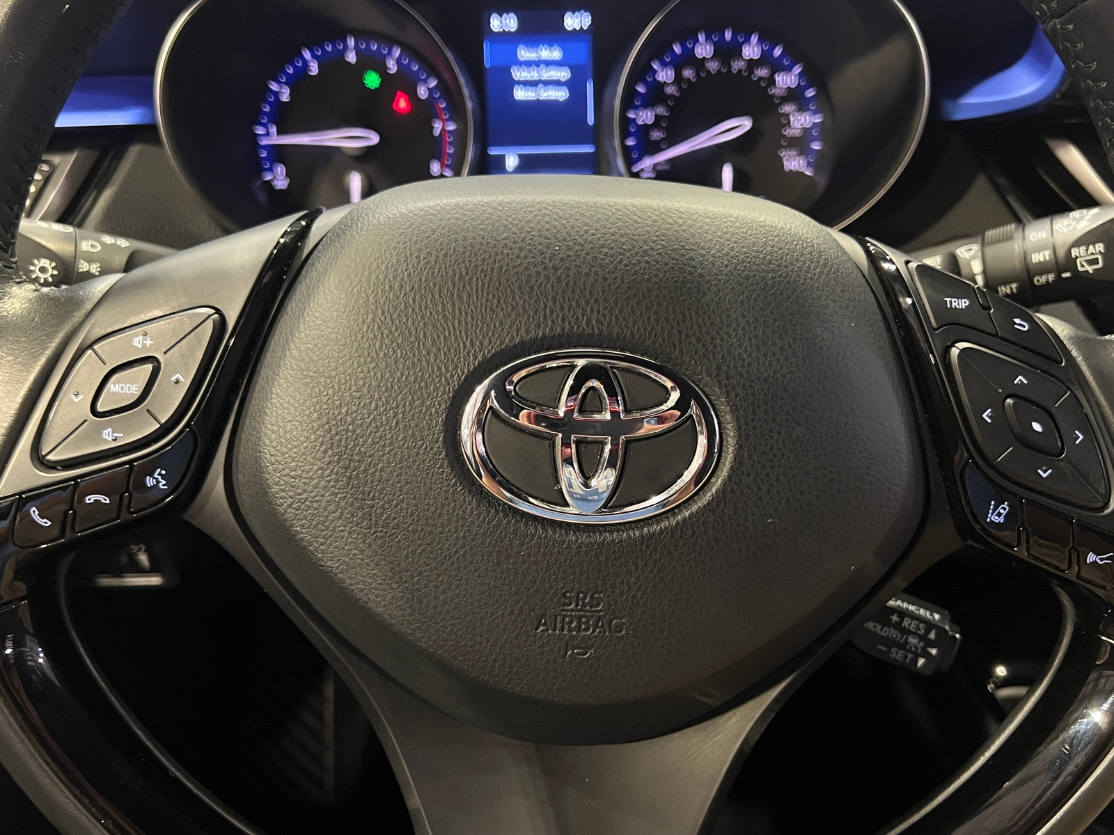 Thumbnail: 2021 Toyota C-HR - 5