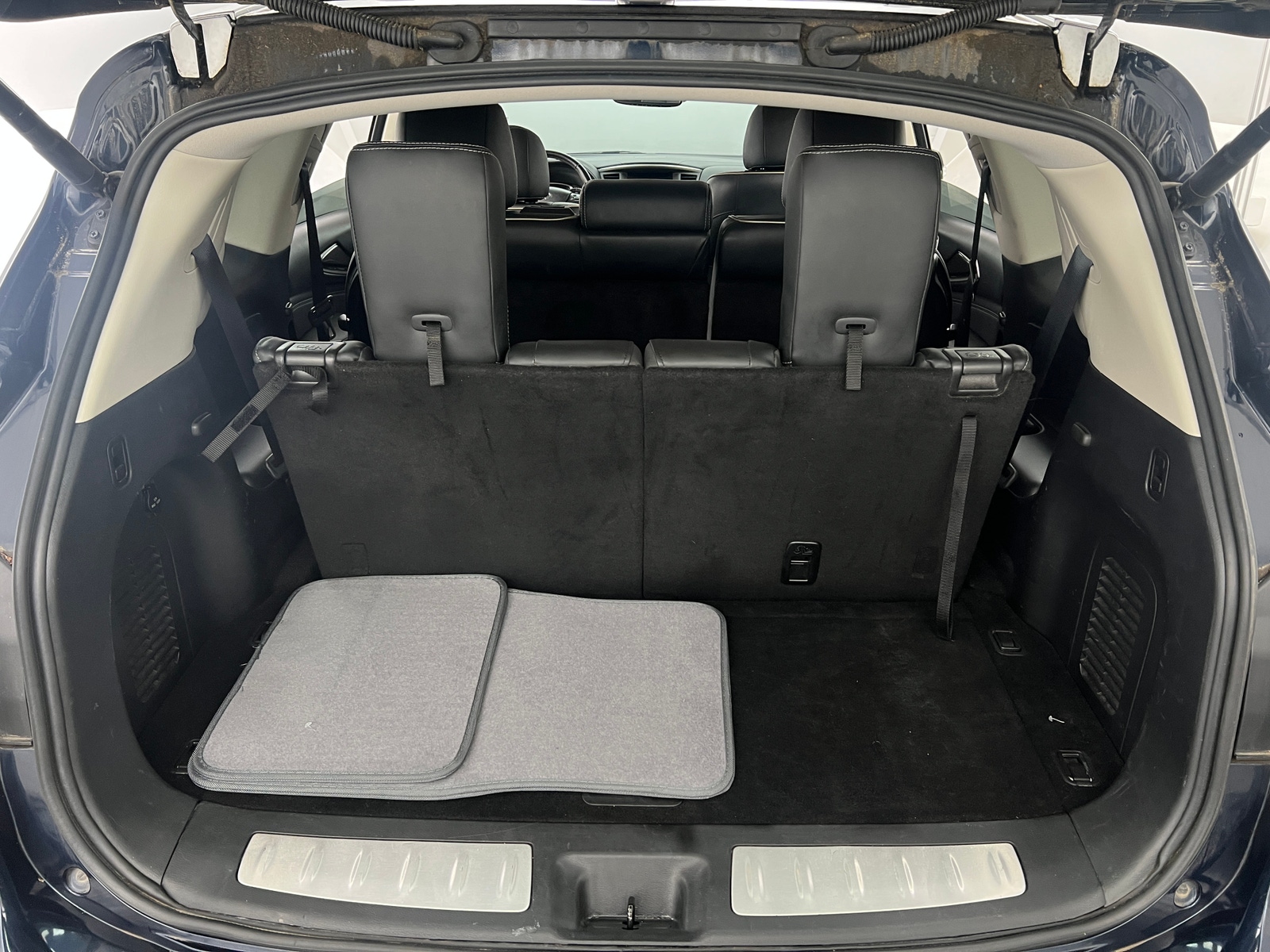 Thumbnail: 2019 INFINITI QX60 - 6