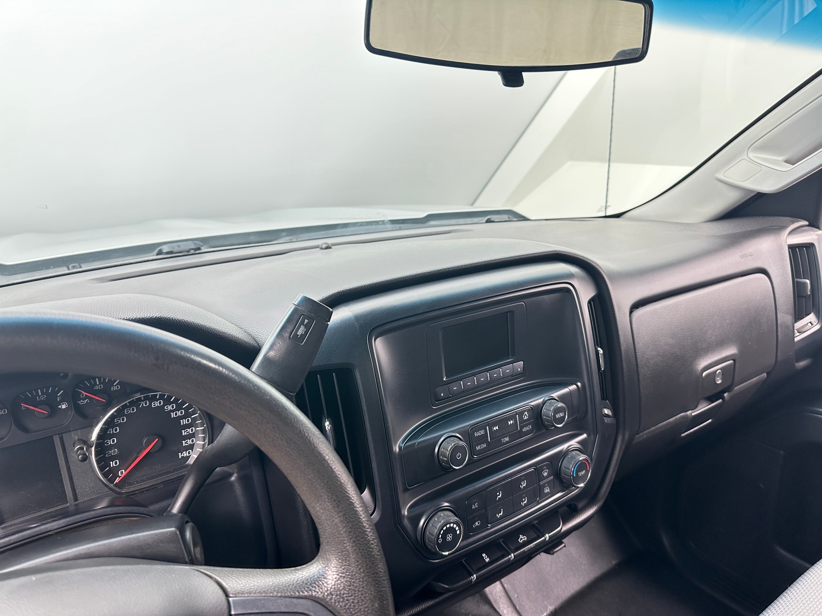 Thumbnail: 2017 Chevrolet Silverado 1500 - 3