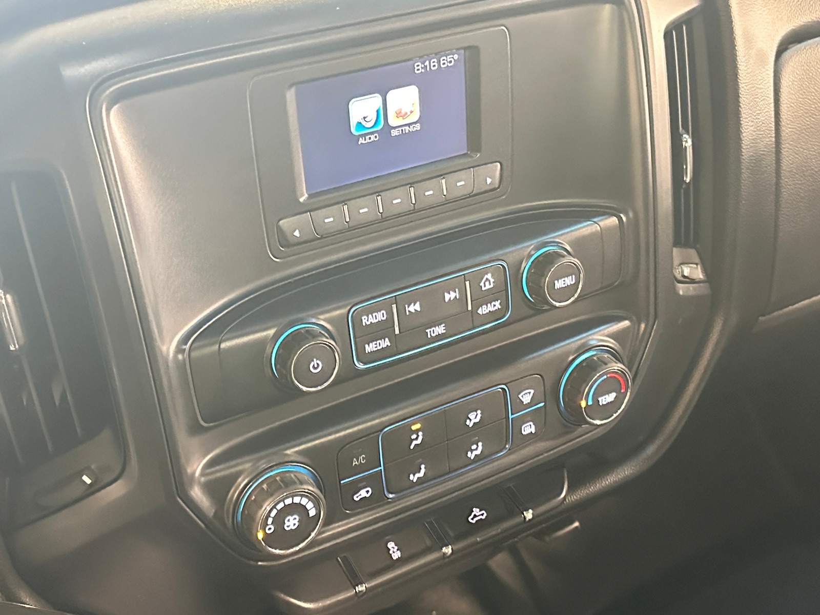 Thumbnail: 2017 Chevrolet Silverado 1500 - 4