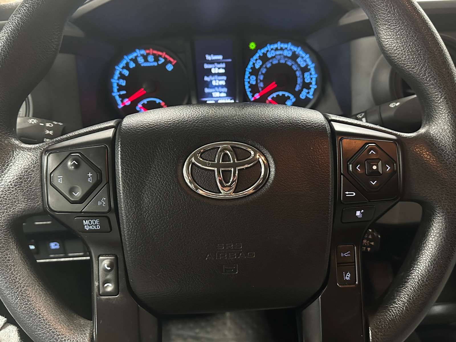 Thumbnail: 2022 Toyota Tacoma - 5
