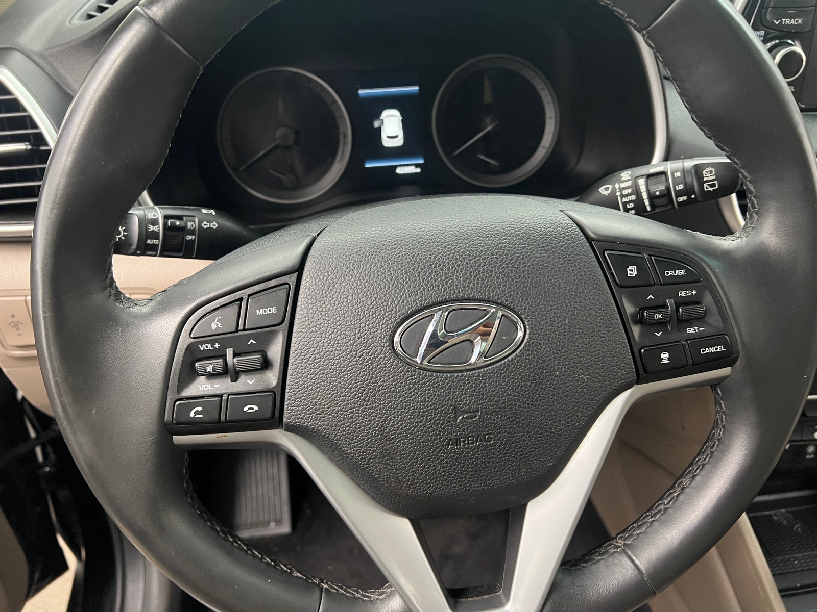 Thumbnail: 2020 Hyundai Tucson - 4