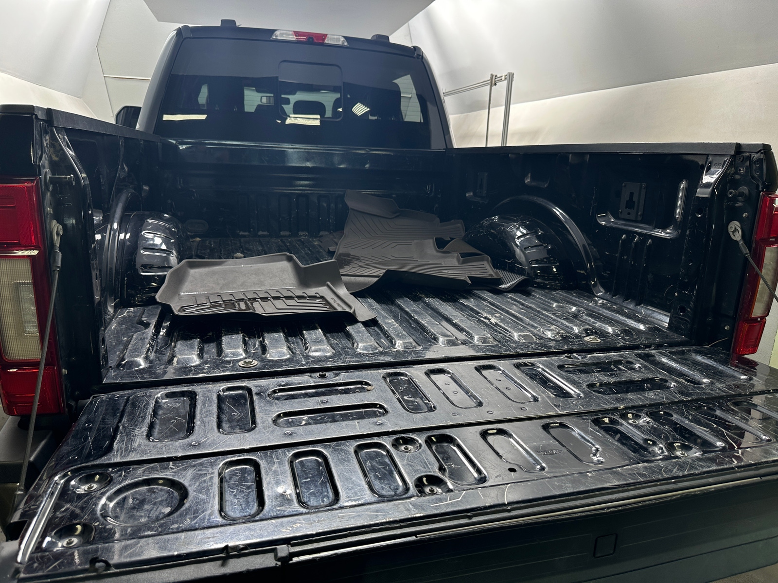 Thumbnail: 2022 Ford Econoline - 6