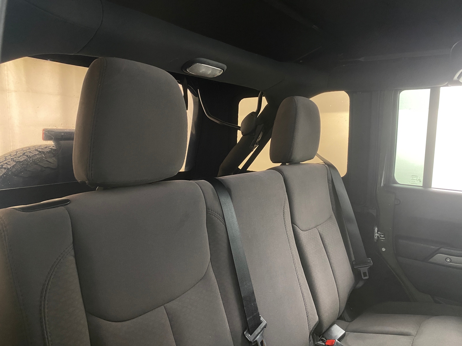 Thumbnail: 2015 Jeep Wrangler - 6