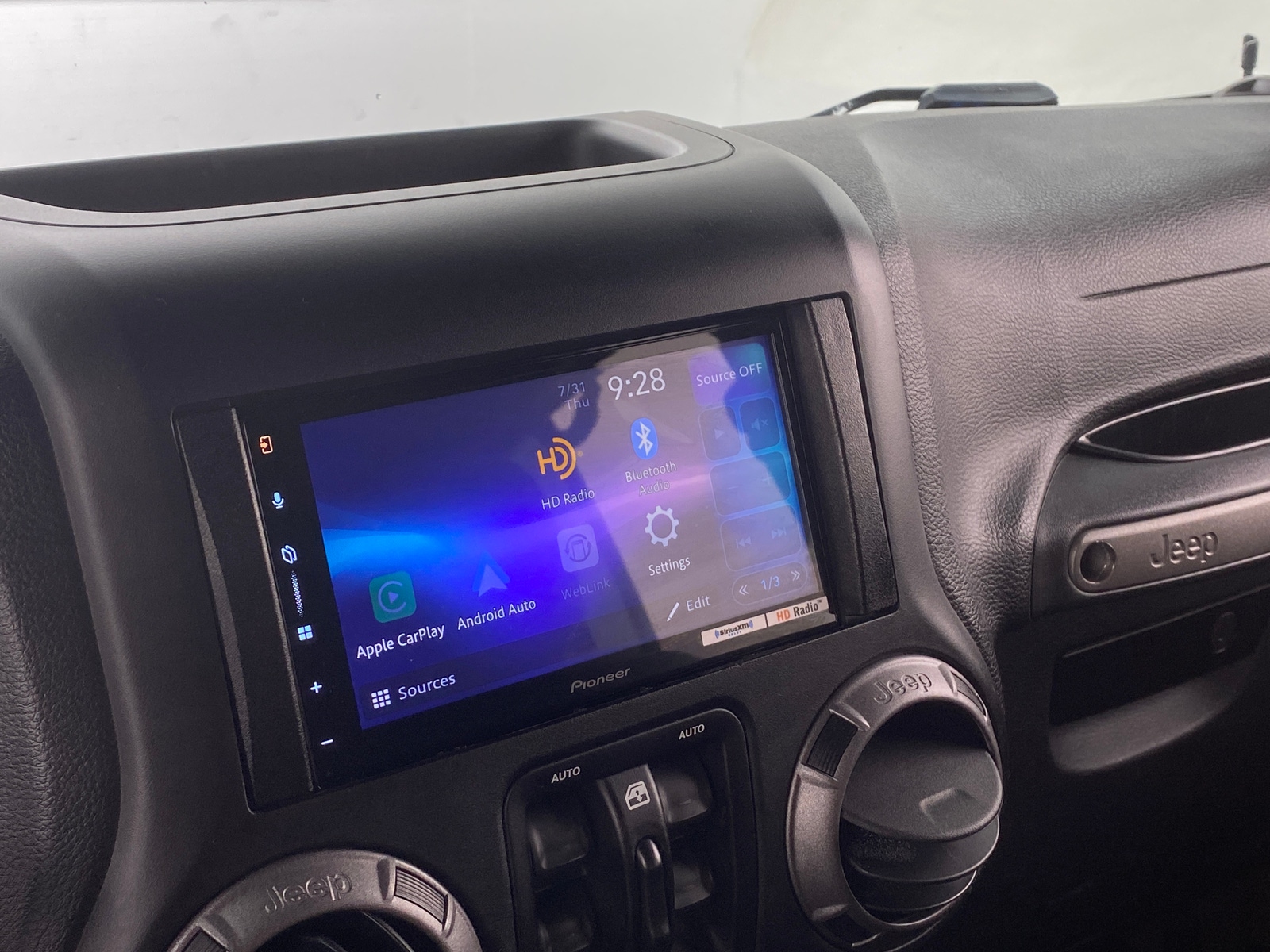 Thumbnail: 2015 Jeep Wrangler - 4