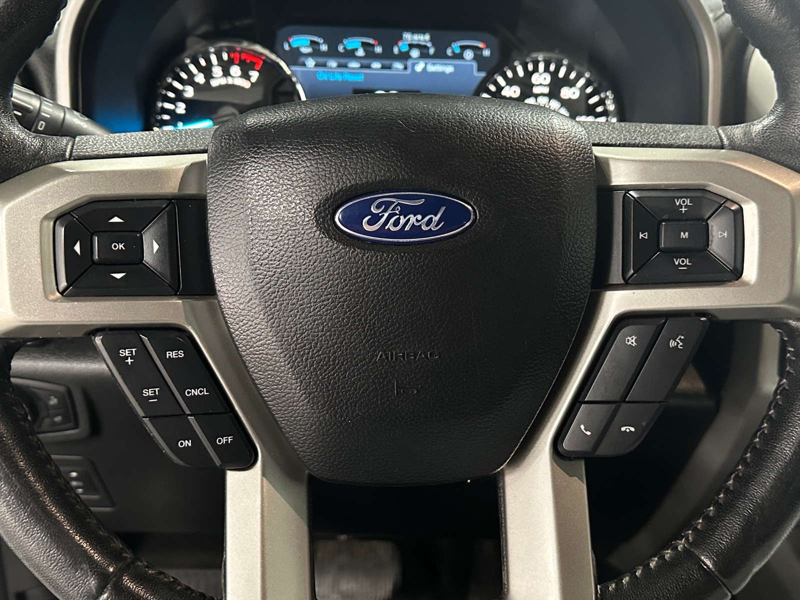 Thumbnail: 2020 Ford Econoline - 4