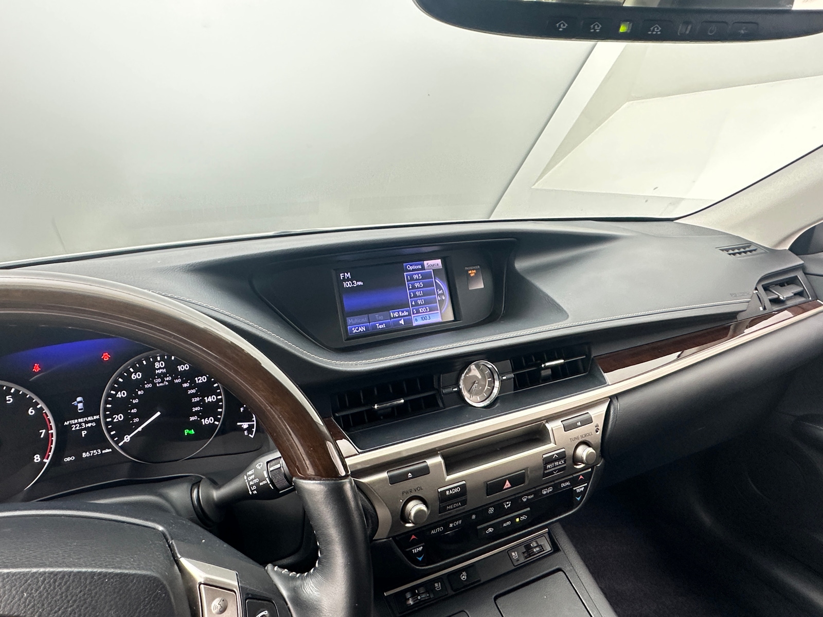 Thumbnail: 2014 Lexus ES - 2