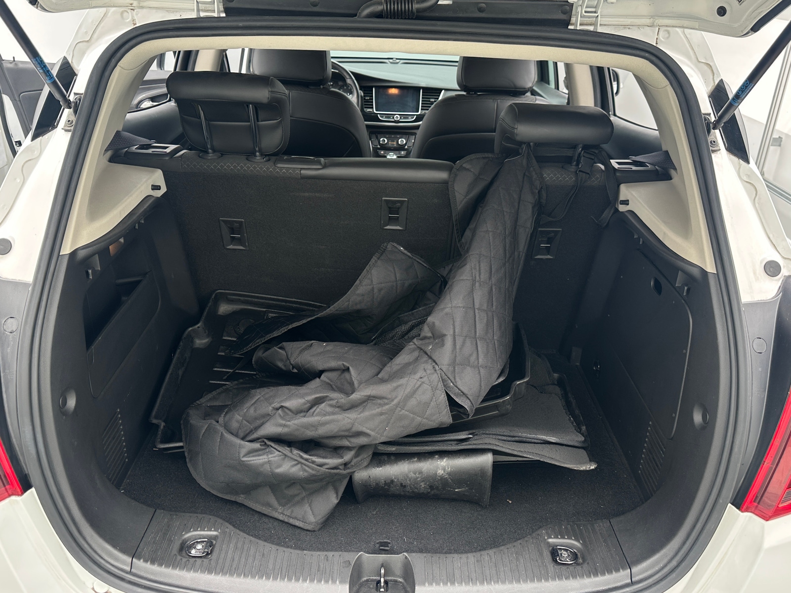 Thumbnail: 2018 Buick Encore - 6
