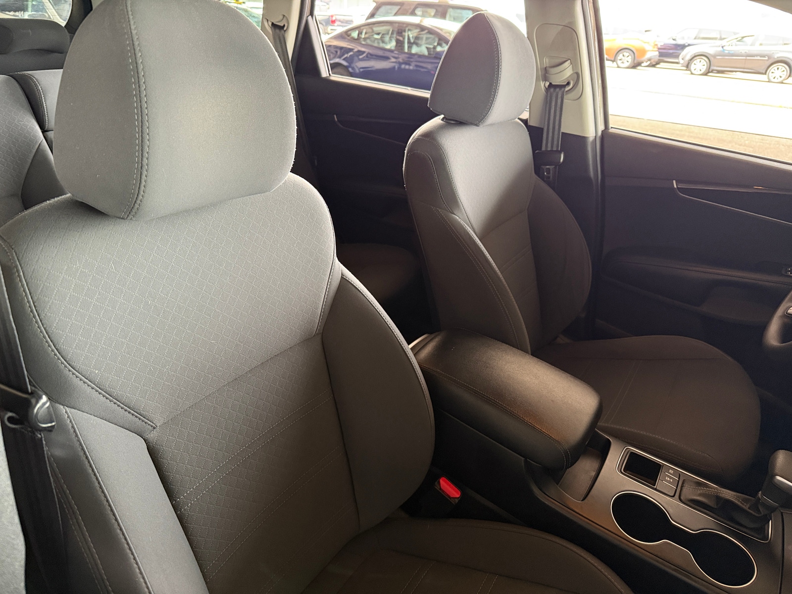 Thumbnail: 2019 Kia Sorento - 2