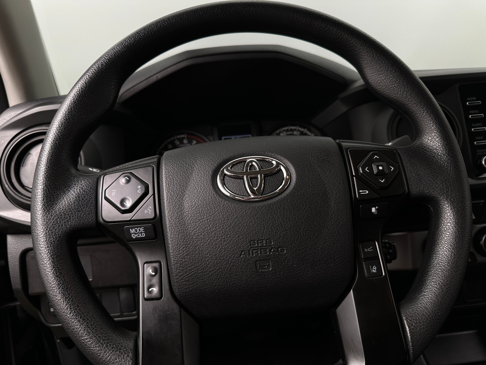 Thumbnail: 2022 Toyota Tacoma - 5