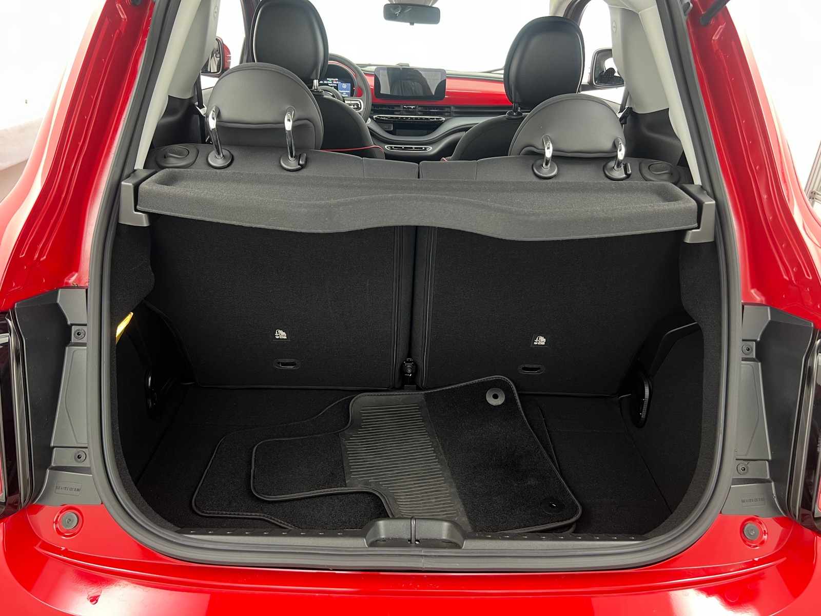 Thumbnail: 2024 Fiat 500e - 7