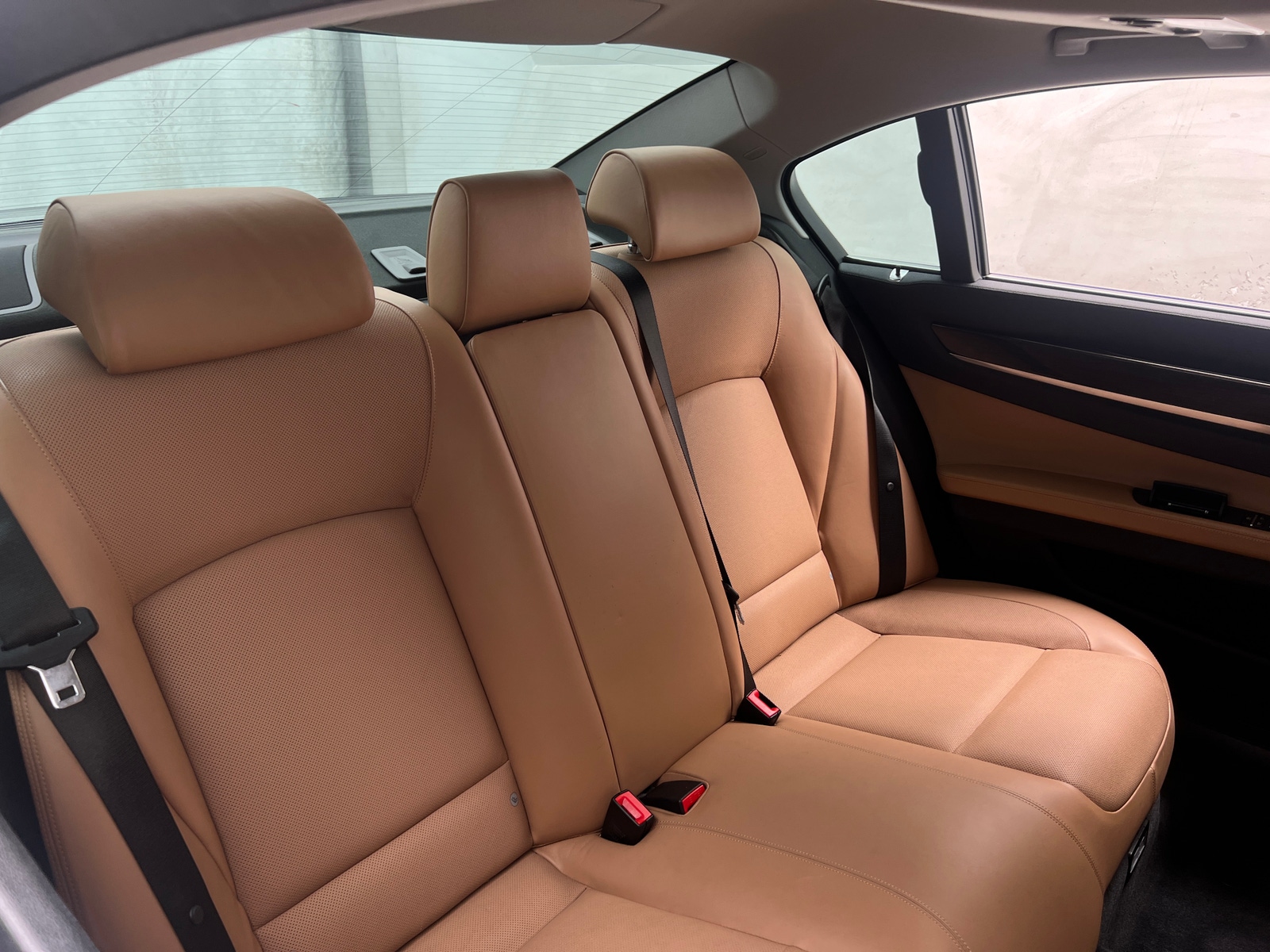 Thumbnail: 2011 BMW 7 Series - 6