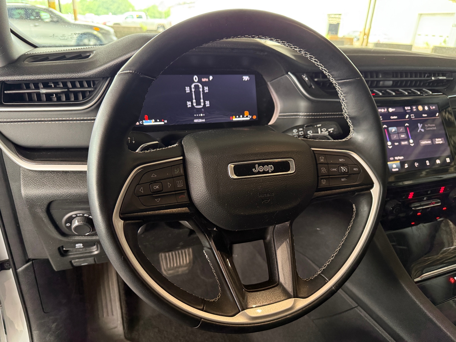 Thumbnail: 2022 Jeep Grand Cherokee L - 5