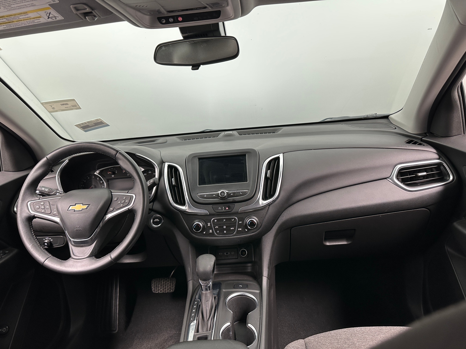 Thumbnail: 2022 Chevrolet Equinox - 3