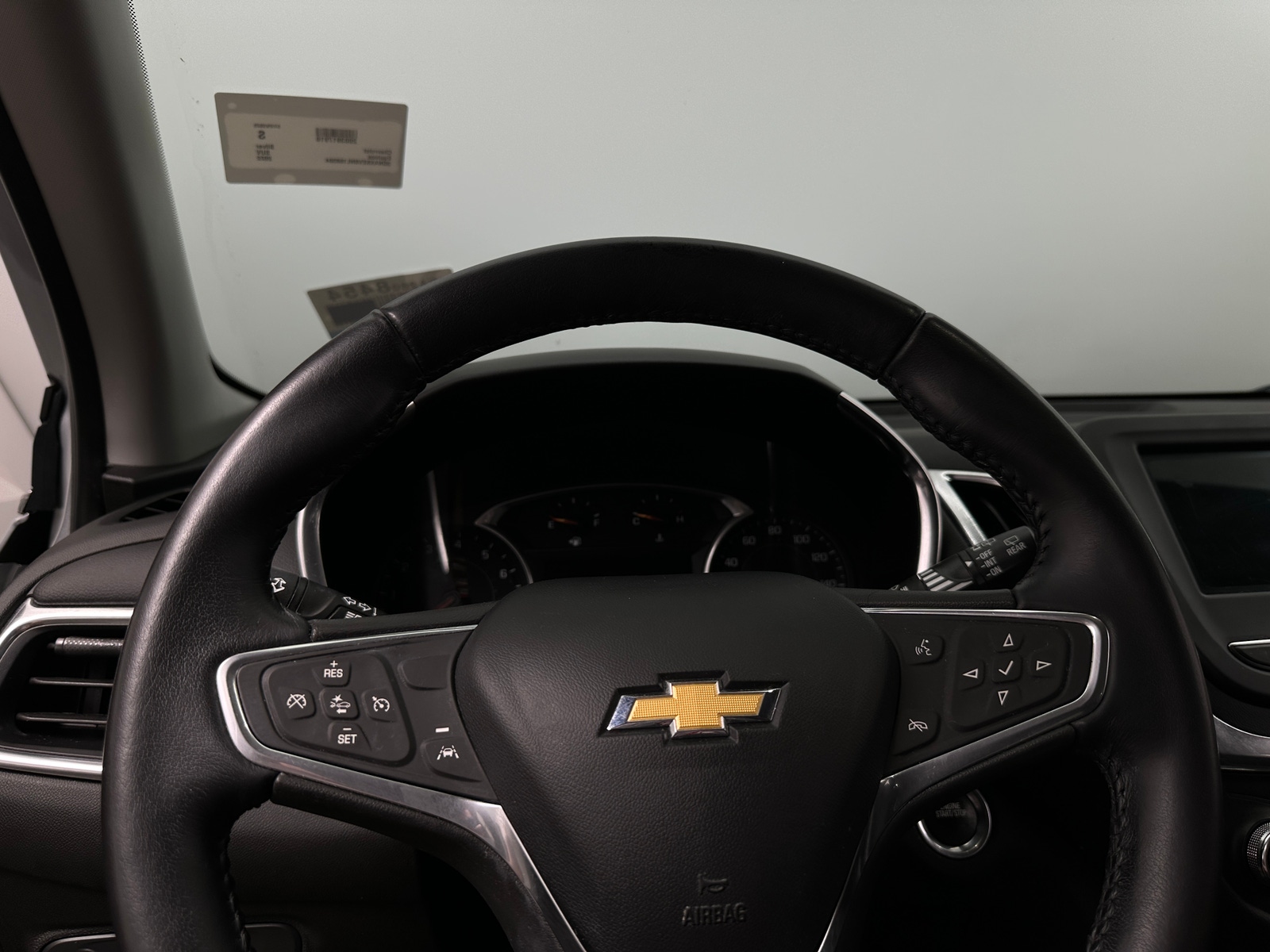 Thumbnail: 2022 Chevrolet Equinox - 5