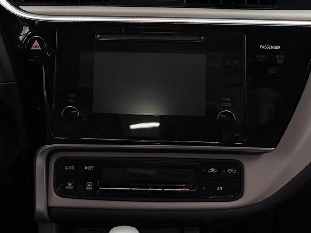 Thumbnail: 2017 Toyota Corolla - 4