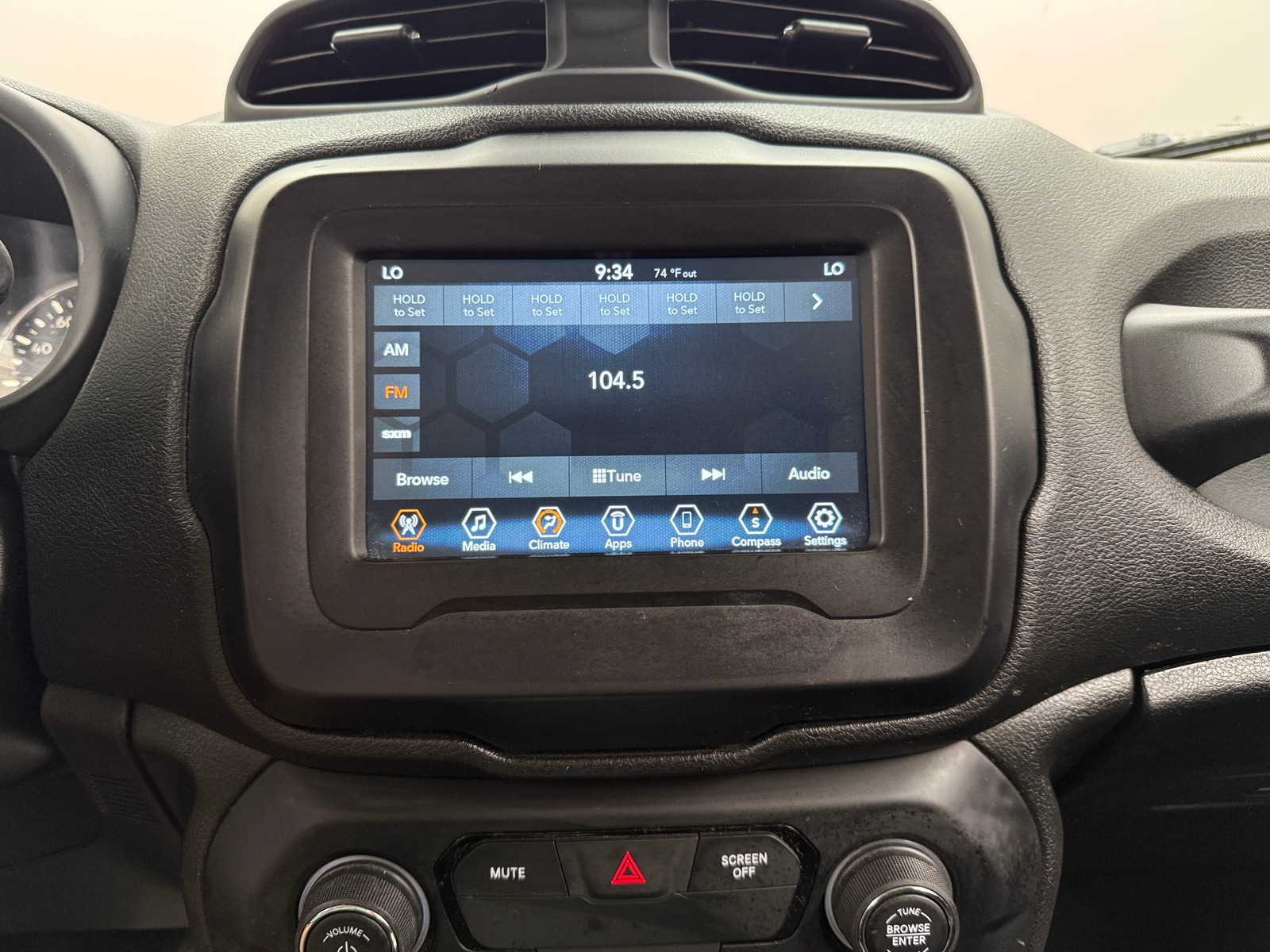 Thumbnail: 2019 Jeep Renegade - 4