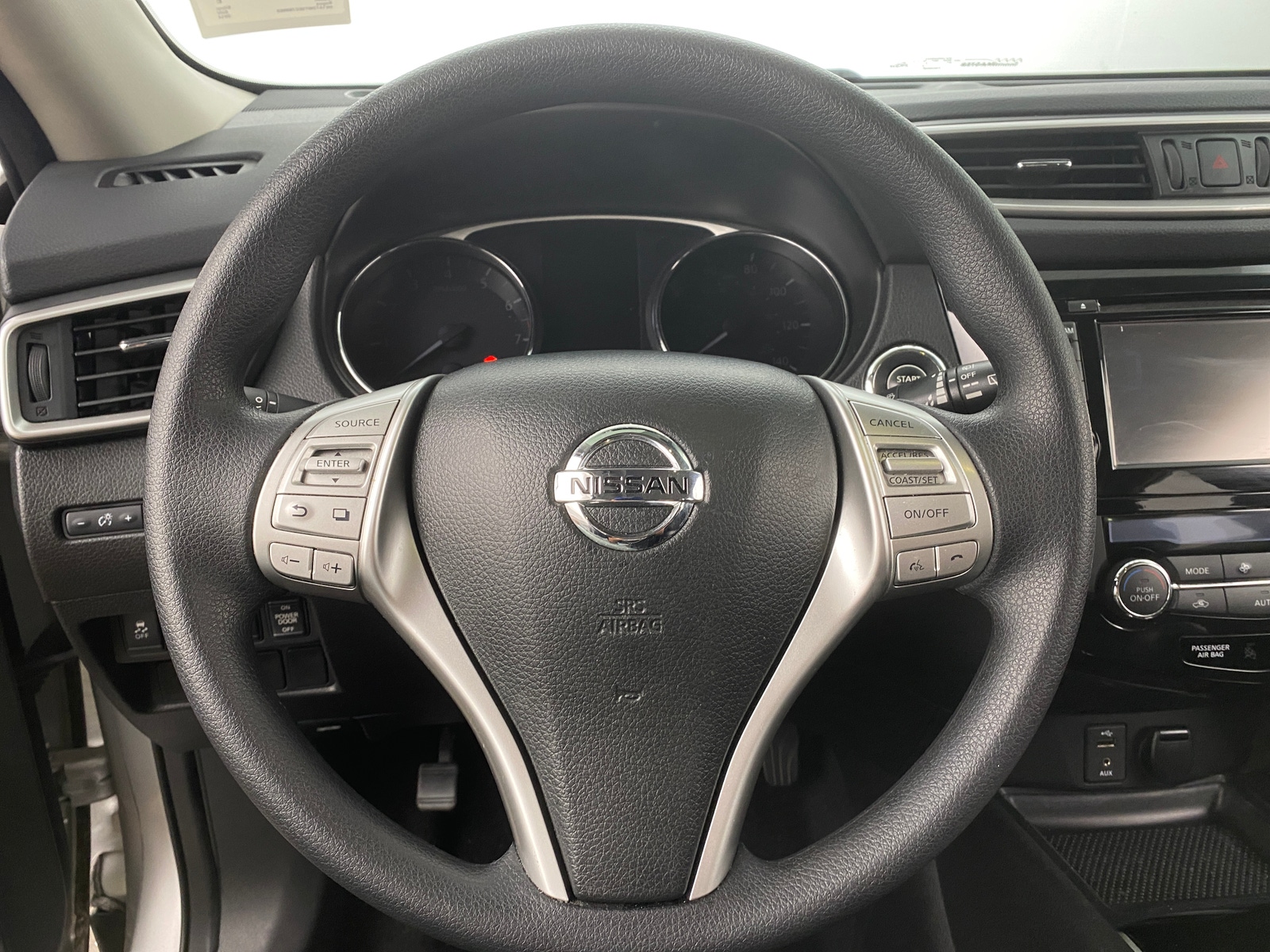 Thumbnail: 2014 Nissan Rogue - 5