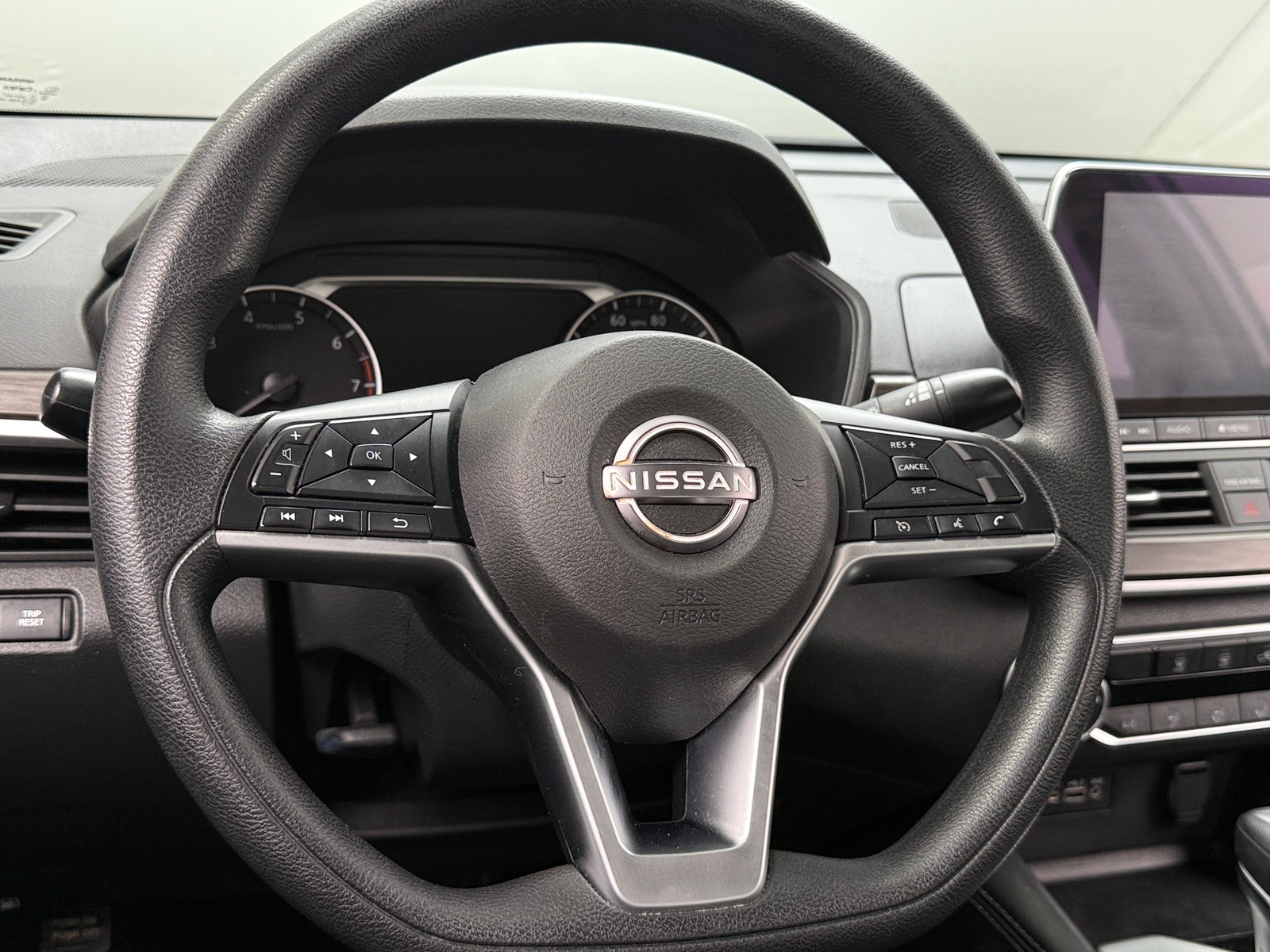 Thumbnail: 2023 Nissan Altima - 5