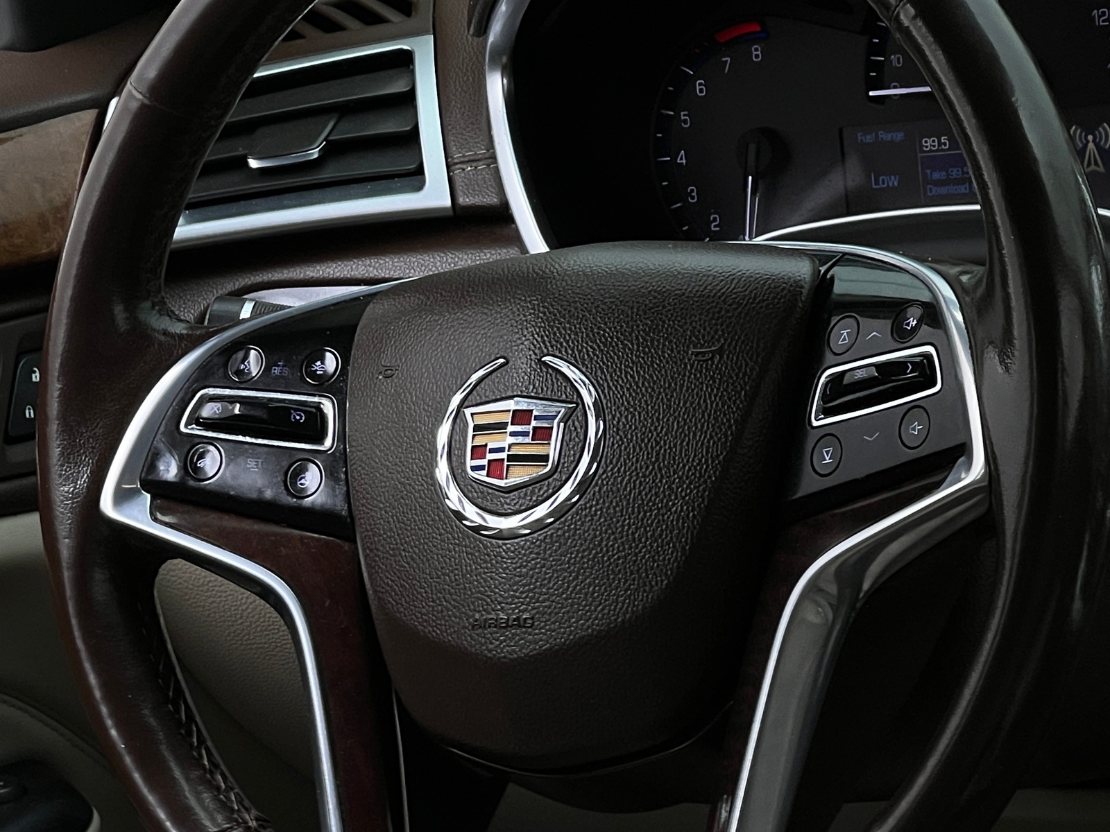 Thumbnail: 2016 Cadillac SRX - 4