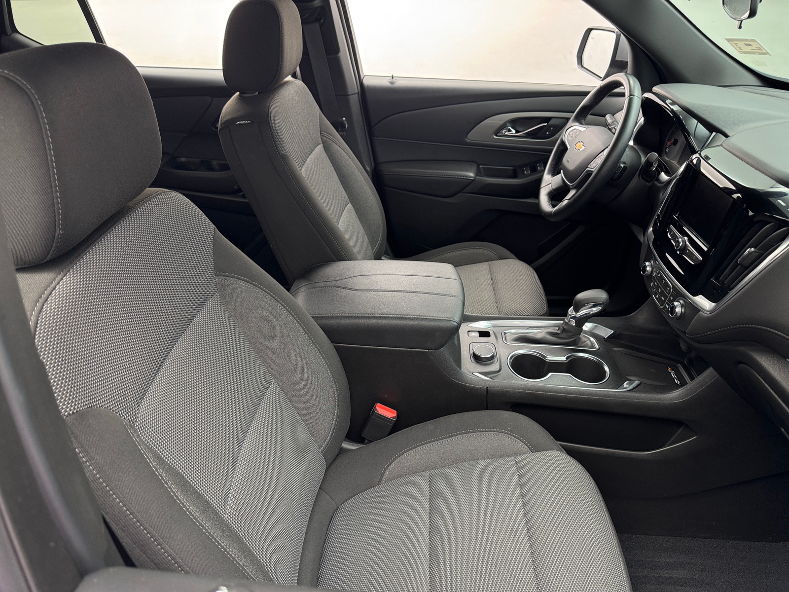 Thumbnail: 2023 Chevrolet Traverse - 2