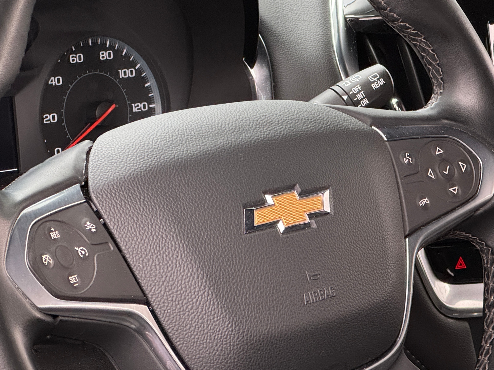 Thumbnail: 2023 Chevrolet Traverse - 5