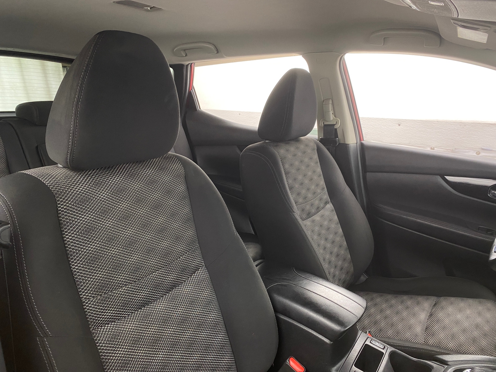 Thumbnail: 2018 Nissan Rogue Sport - 2