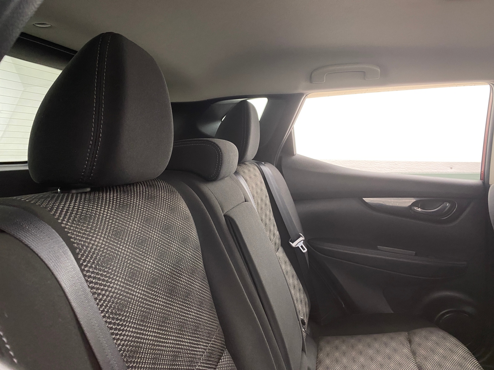 Thumbnail: 2018 Nissan Rogue Sport - 6