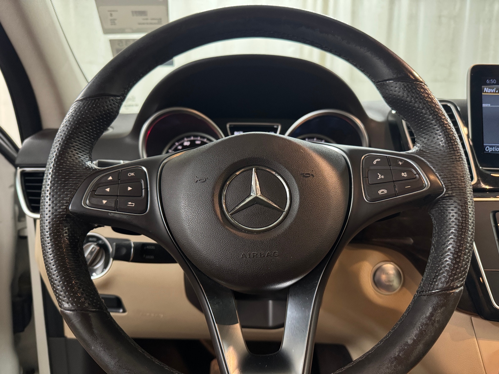 Thumbnail: 2018 Mercedes-Benz GLE - 4