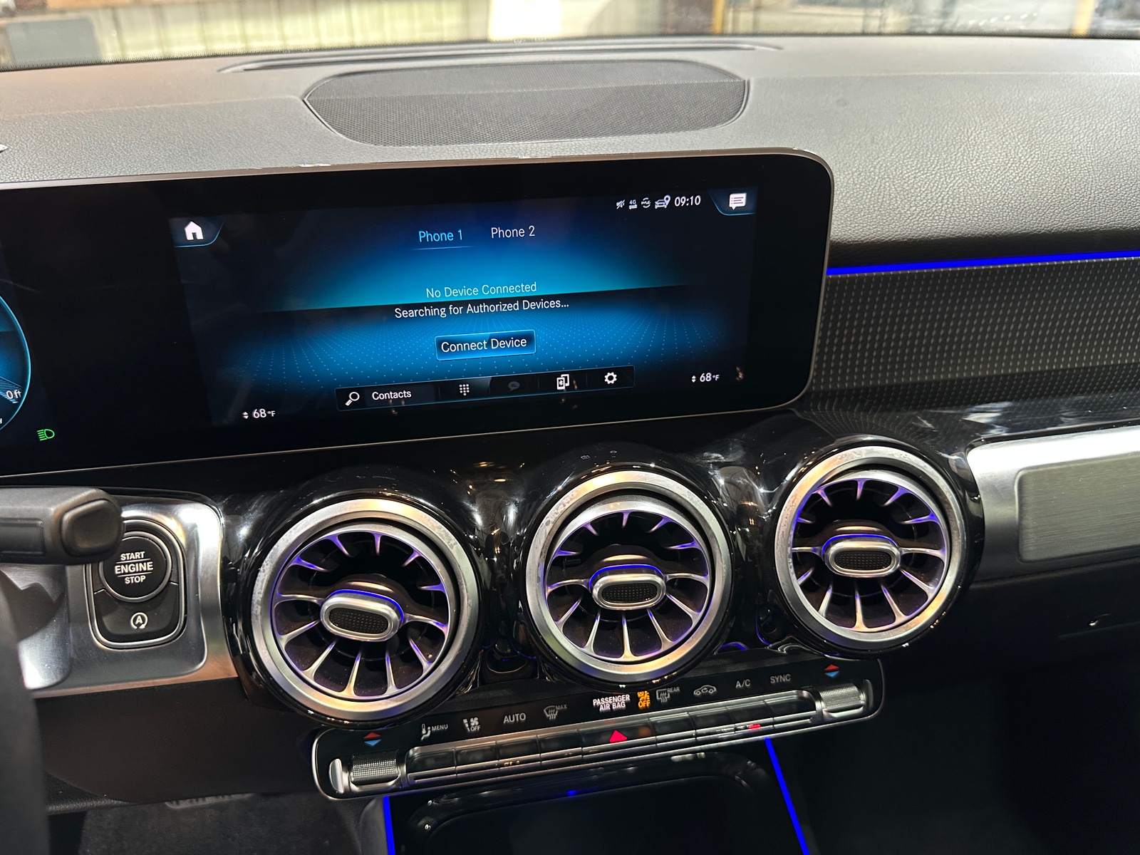 Thumbnail: 2021 Mercedes-Benz GLB - 3