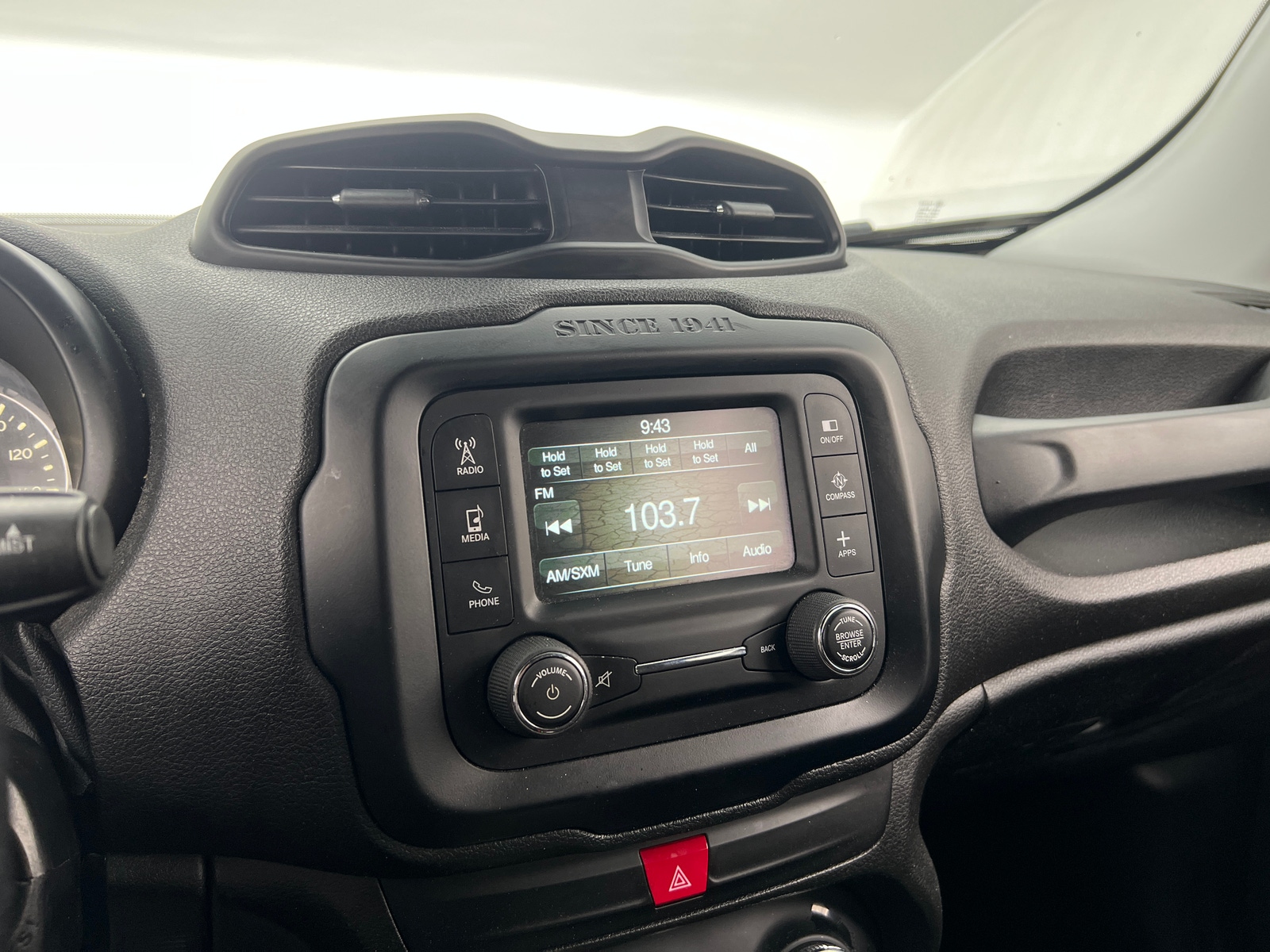 Thumbnail: 2017 Jeep Renegade - 4