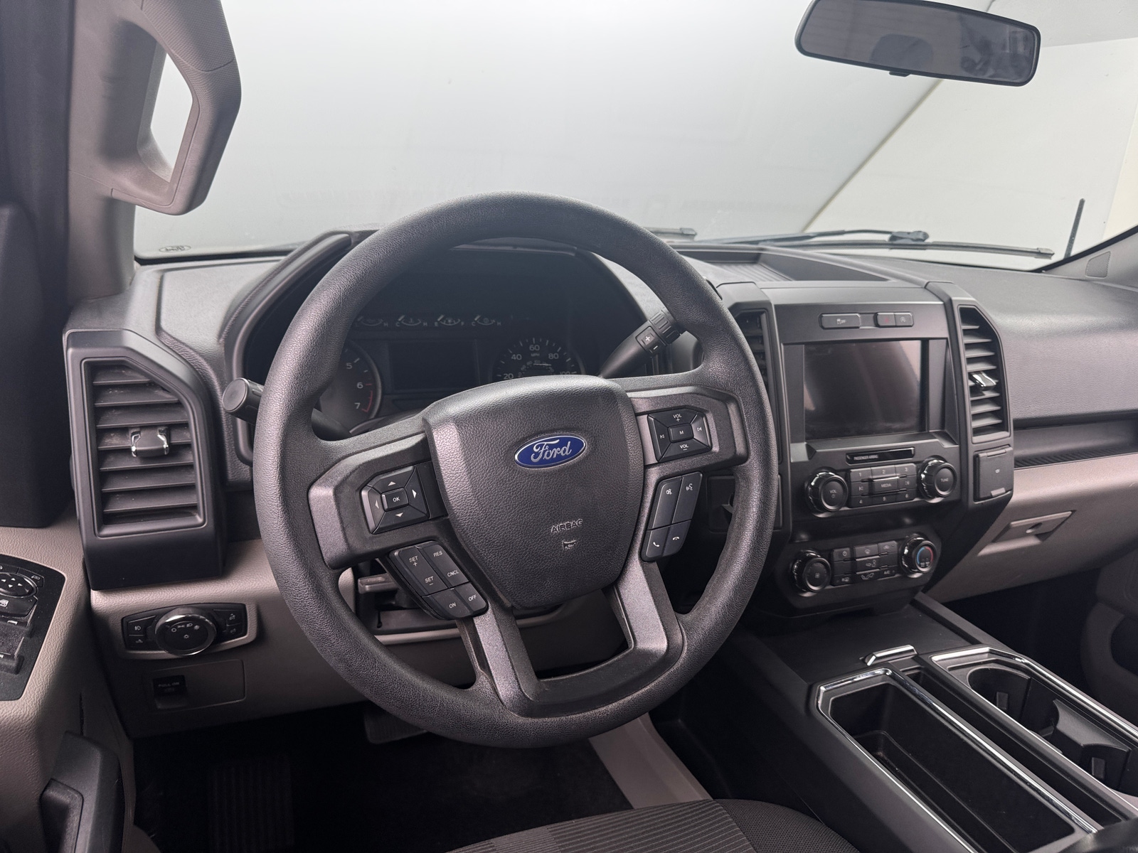 Thumbnail: 2019 Ford Econoline - 5