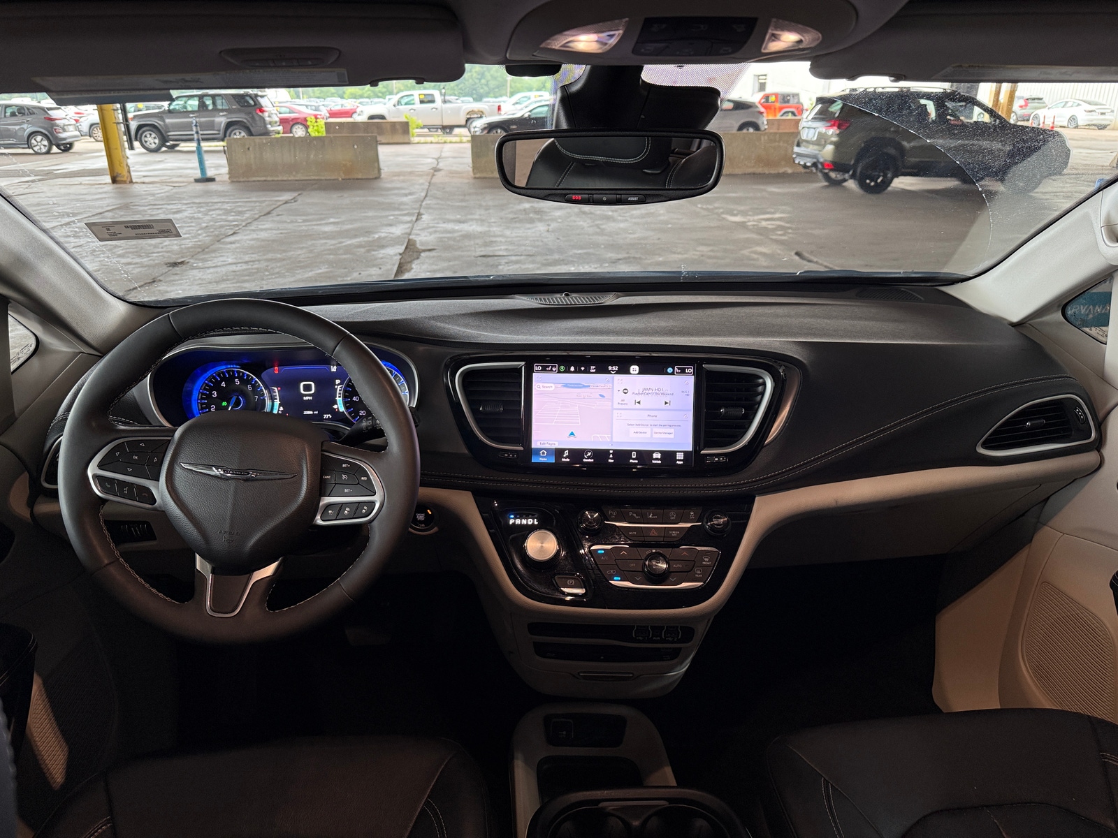 Thumbnail: 2022 Chrysler Pacifica - 2