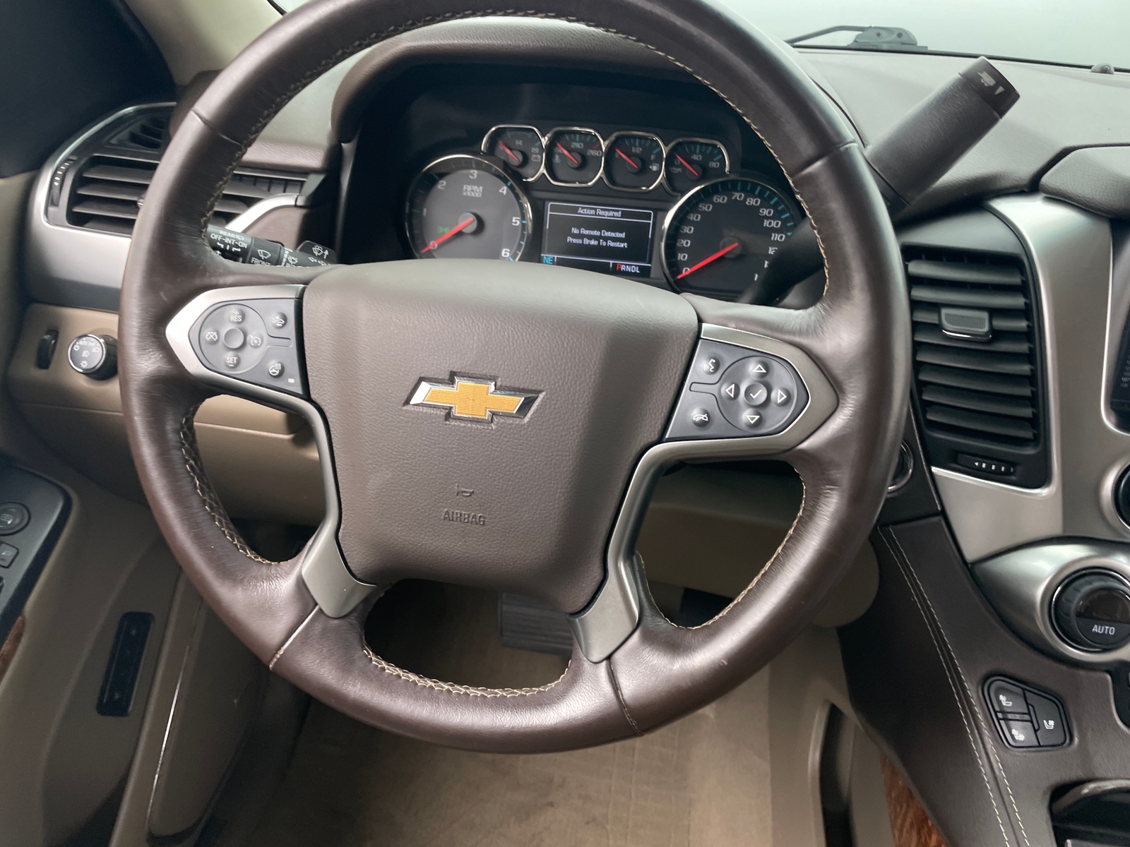 Thumbnail: 2019 Chevrolet Tahoe - 4
