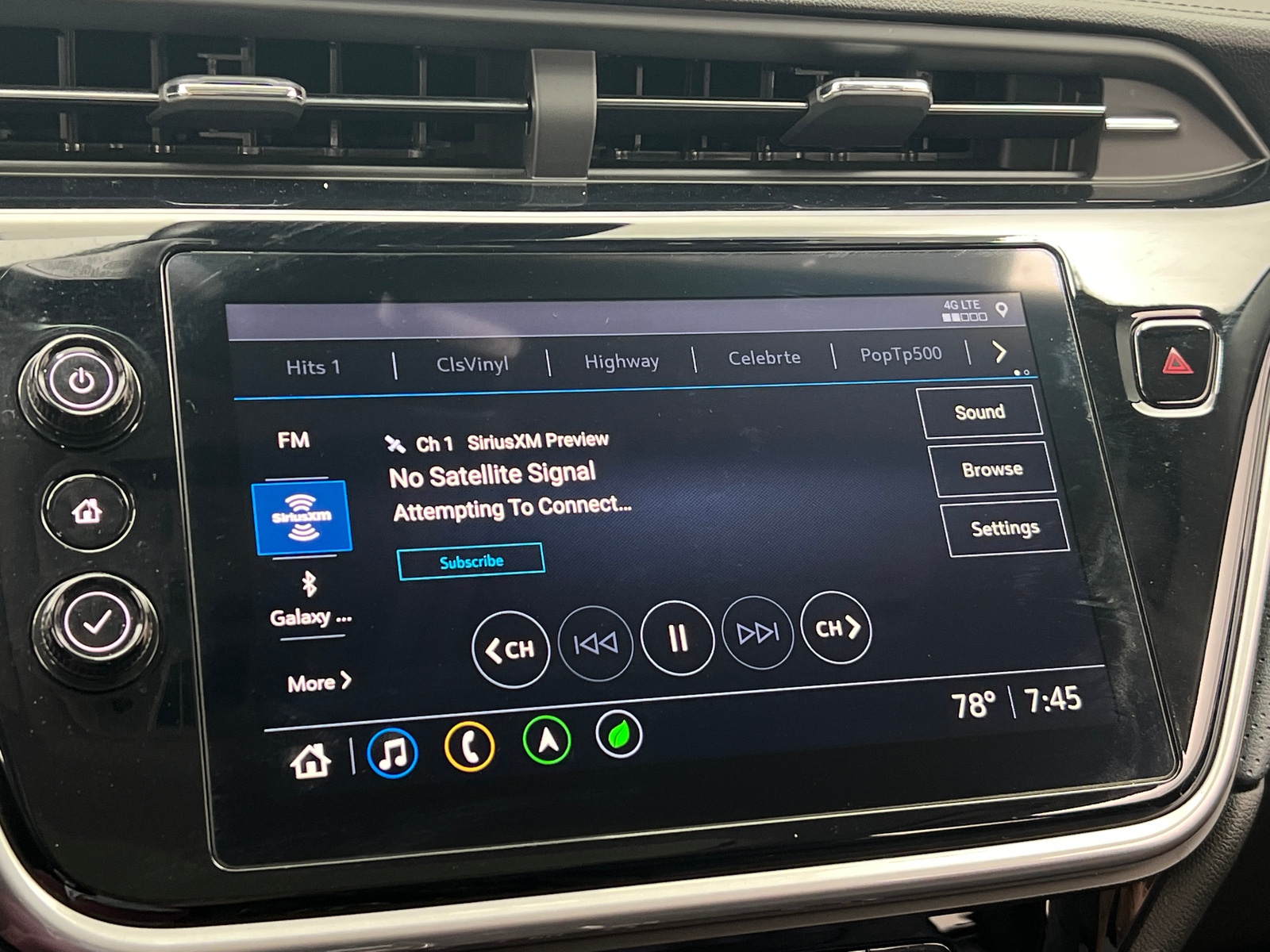 Thumbnail: 2022 Chevrolet Bolt EUV - 3