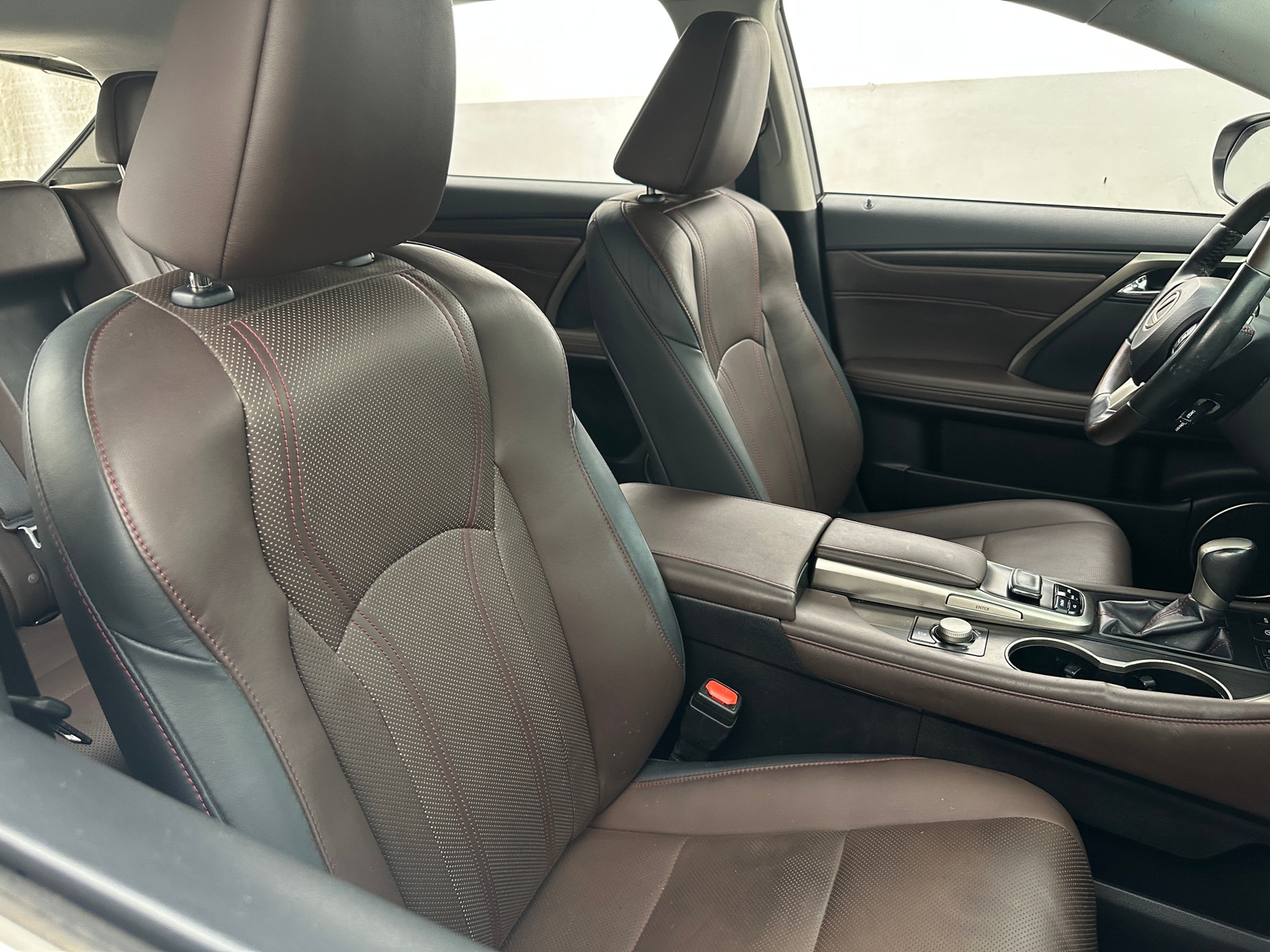 Thumbnail: 2019 Lexus RX - 2
