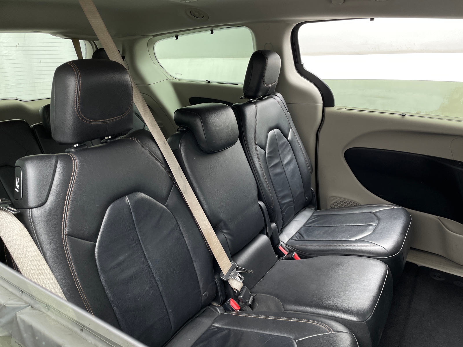 Thumbnail: 2017 Chrysler Pacifica - 5